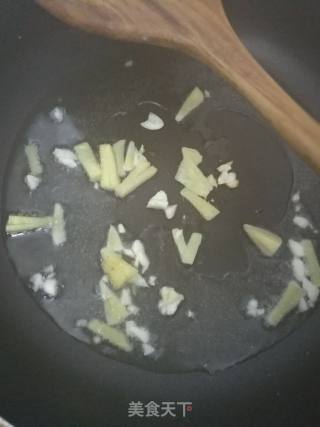 西兰花炒牛肉的做法步骤：3