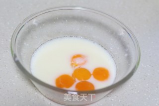 圣诞老人奶油生日蛋糕的做法步骤：2