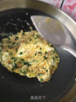 海鲜什锦煎蛋沙拉的做法步骤：6