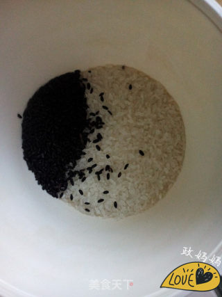 黑米饭的做法步骤：1