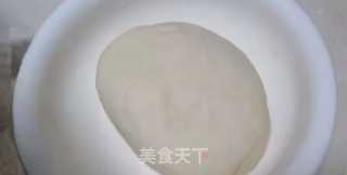 红豆别再熬粥喝，这样做红豆包，不掉豆又养胃，香甜蓬松，比面包还好吃！的做法步骤：5