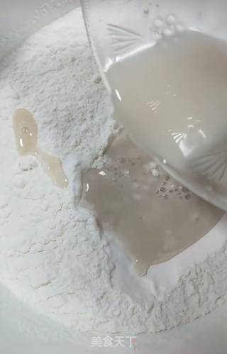 芝麻花卷的做法步骤：1