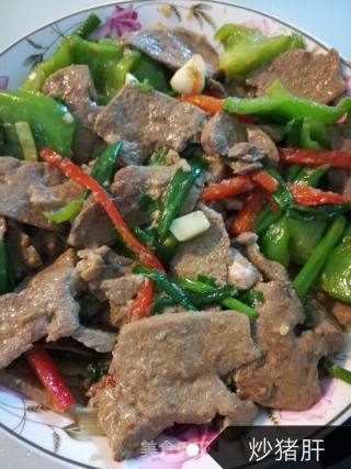 青红椒炒猪肝的做法步骤：6