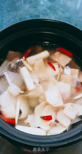 老谭酸汤萝卜皮的做法步骤：4