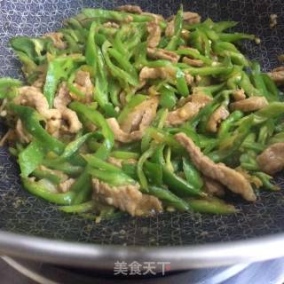 青椒炒肉丝的做法步骤：9