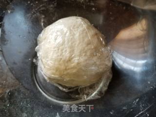 香酥椰子油葱油饼的做法步骤：2