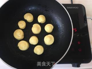 平底锅小面包的做法步骤：10