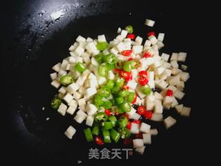 椒炒红薯丁的做法步骤：6