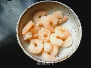 虾仁娃娃菜的做法步骤：2