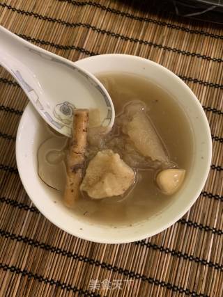 五指毛桃玉竹苹果鹧鸪汤的做法步骤：2