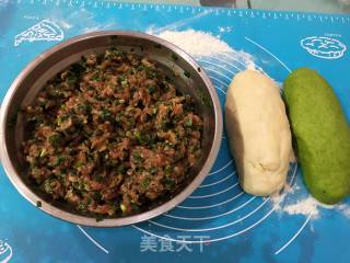 翡翠饺子的做法步骤：1
