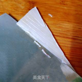 鱿鱼炒荷兰豆（如何泡发干鱿鱼）的做法步骤：4