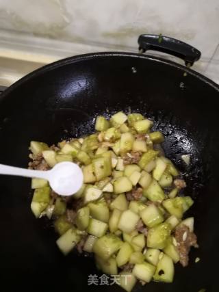 肉末炒黄瓜丁的做法步骤：5
