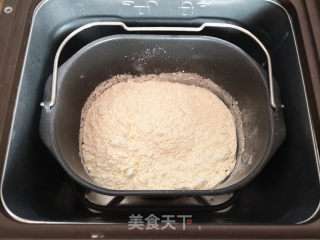 蜜豆吐司的做法步骤：1