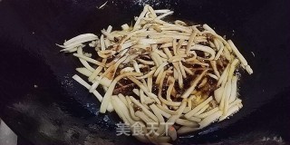 糖醋菇丝的做法步骤：4