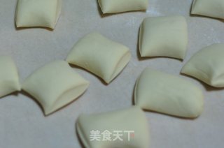 枣花馍的做法步骤：3