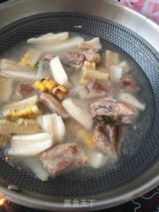 玉米莲藕炖排骨的做法步骤：9