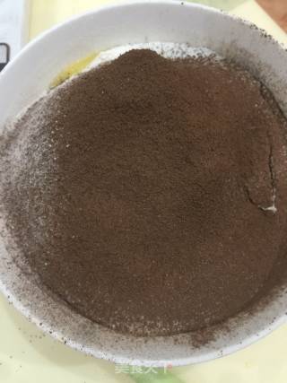 可可戚风蛋糕的做法步骤：3