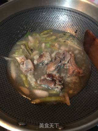泡菜排骨海参面的做法步骤：8