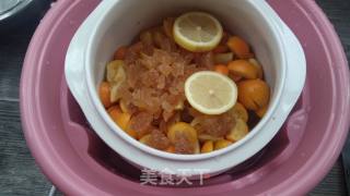 冰糖炖金桔的做法步骤：3