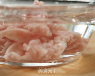鱼香肉丝的做法步骤：3