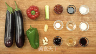 鱼香茄子的做法步骤：1