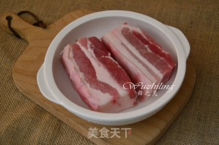 家常版蒜泥白肉的做法步骤：1