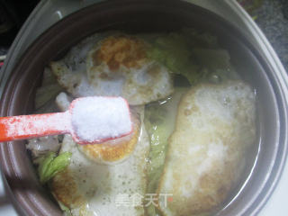 鸭蛋大白菜肉骨汤的做法步骤：10