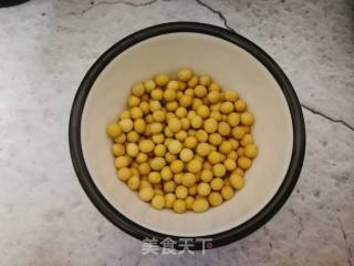 核桃豆浆的做法步骤：1