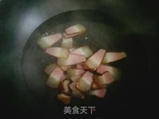 白菜炒腊肉的做法步骤：4