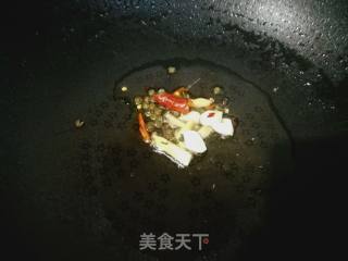 白菜炒腊肉的做法步骤：6