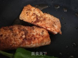 香煎三文鱼的做法步骤：4