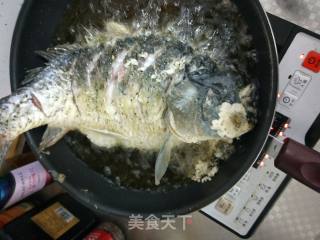糖醋鲤鱼的做法步骤：8