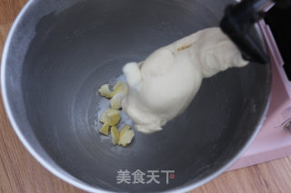 烤肠仔面包的做法步骤：2