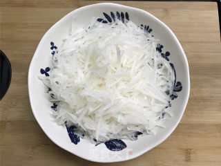 萝卜丝鸡蛋煎饼的做法步骤：2