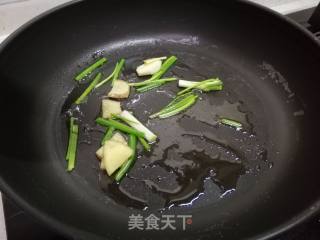 苦瓜炒牛肉的做法步骤：3