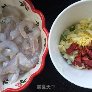 虾仁炒茄丁的做法步骤：2