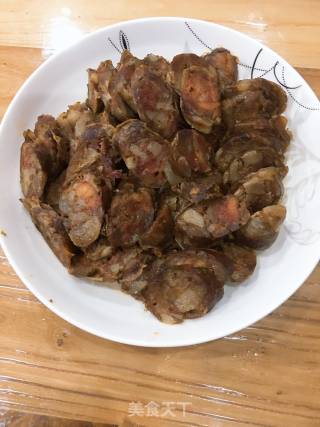蒸腊肠的做法步骤：2