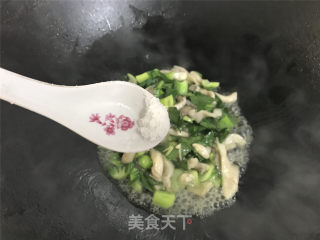 青菜菌菇汤年糕的做法步骤：5