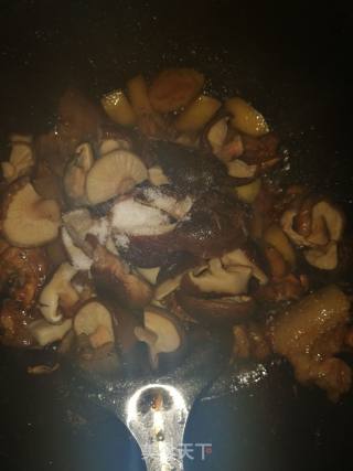 砂锅黄焖鸡的做法步骤：8