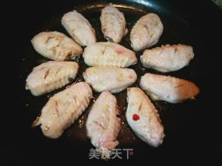 煎炒鸡翅的做法步骤：5