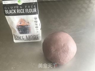 黑米软欧包的做法步骤：1