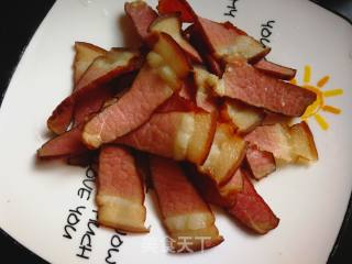 荷兰豆炒腊肉的做法步骤：5