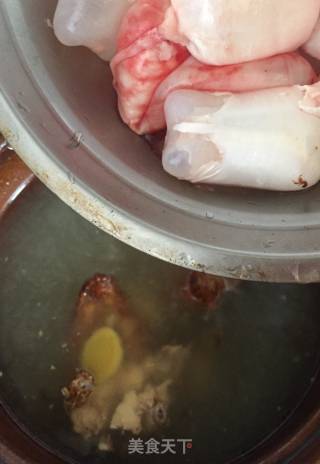 姬真菇鱼泡汤的做法步骤：5