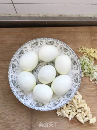 鸡翅根卤蛋的做法步骤：5
