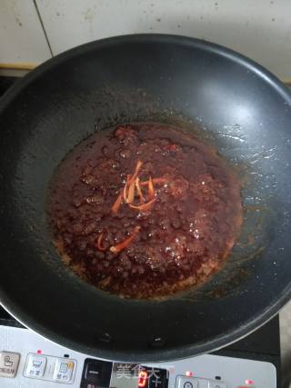糖醋排骨的做法步骤：4
