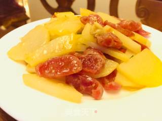 腊肠炒土豆的做法步骤：8