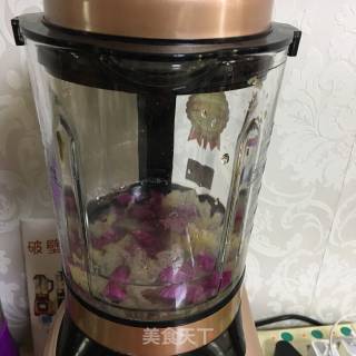 紫薯银耳羹的做法步骤：2