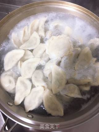 芹菜猪肉水饺的做法步骤：10