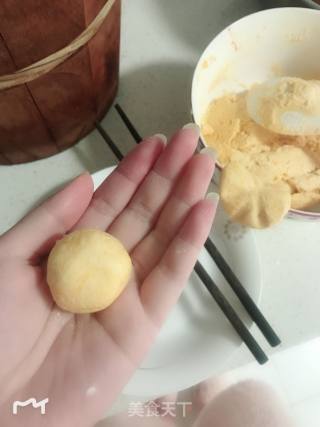 南瓜饼的做法步骤：5